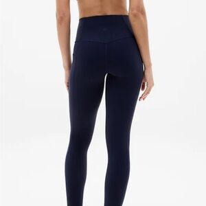 Athleta salutation stash High-Waisted Navy Leggings